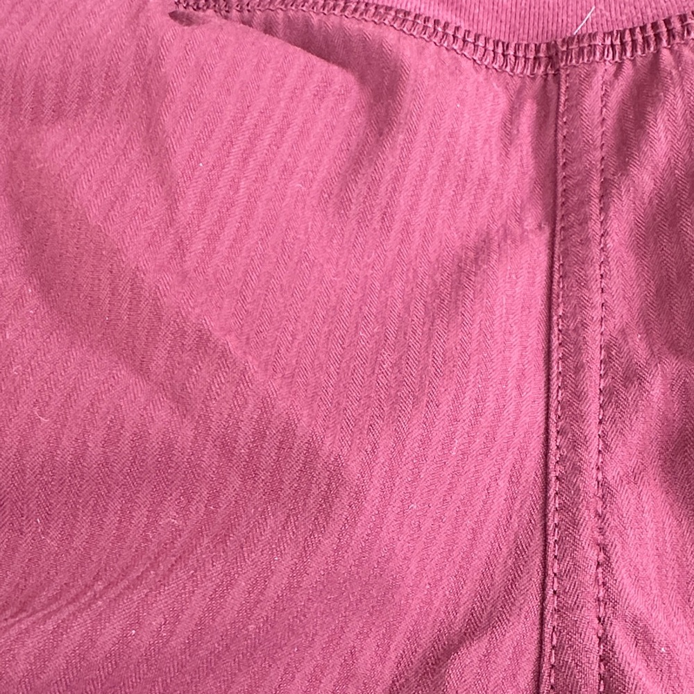 Lululemon Cropped Jogger Pants in Deep Berry size 8 - Picture 9 of 11